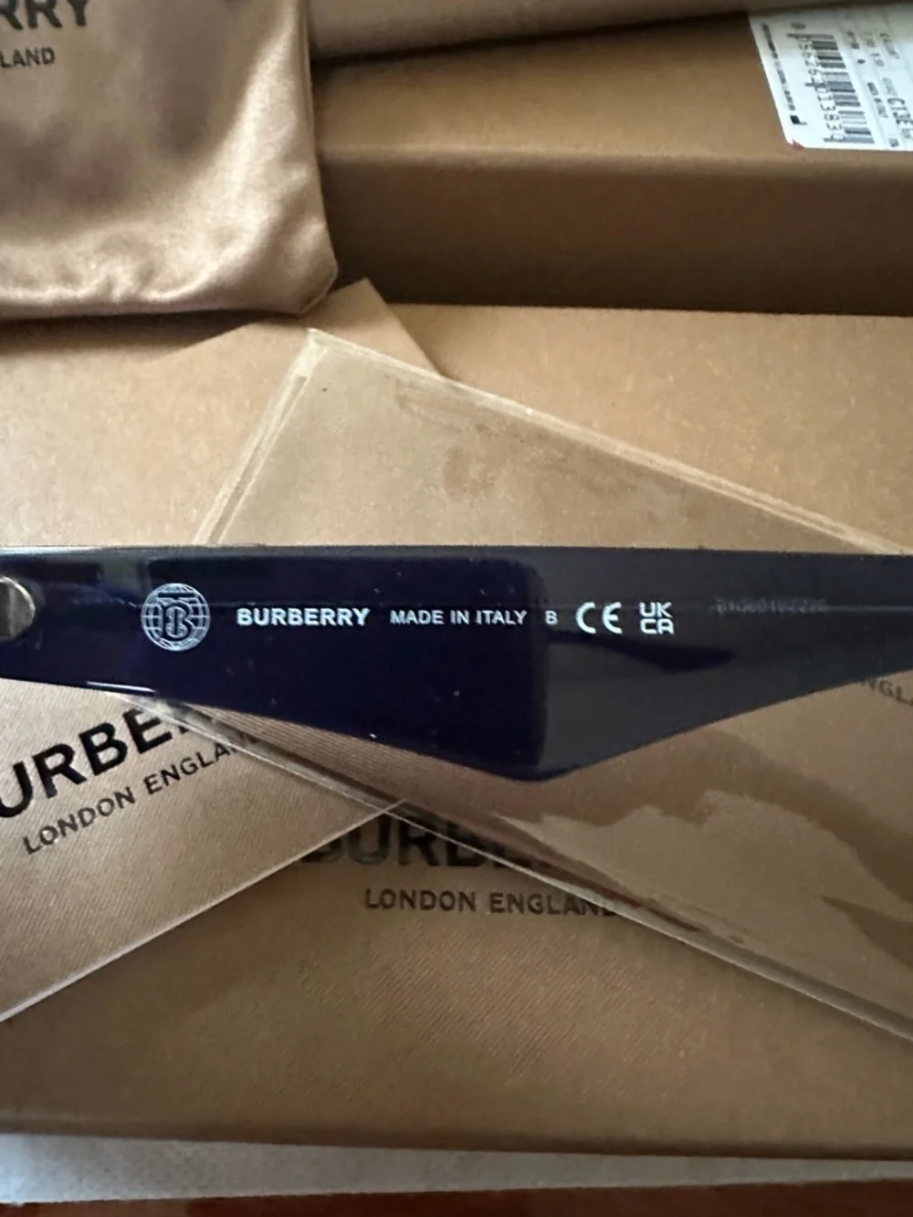 Burberry OBE4426 blue sunglasses - Picture 3 of 8